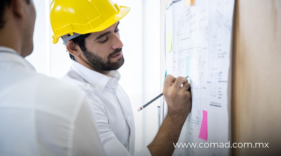 Cómo documentar una suspensión de obra o ampliación de plazo para no pagar penalizaciones que no te corresponden en contratos de construcción en México.
